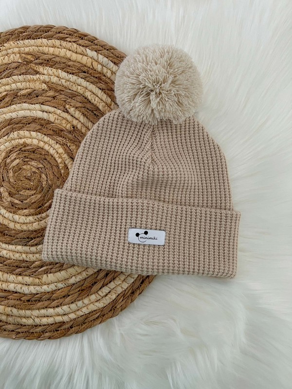 Minimiki - Dziecięca Czapka Sweterkowa Beanie Z Pomponem Beżowa