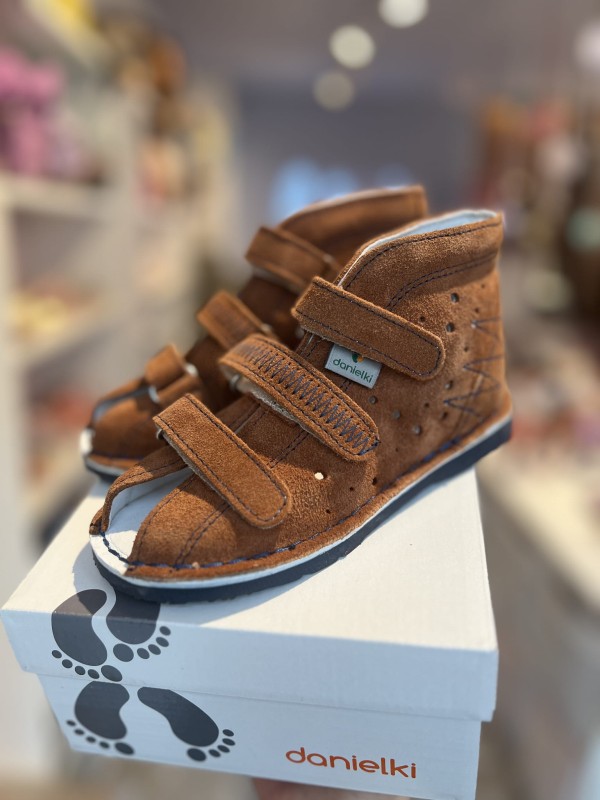 Danielki - Obuwie Profilaktyczne T105/T115/T215 camel/granat - Bubutik