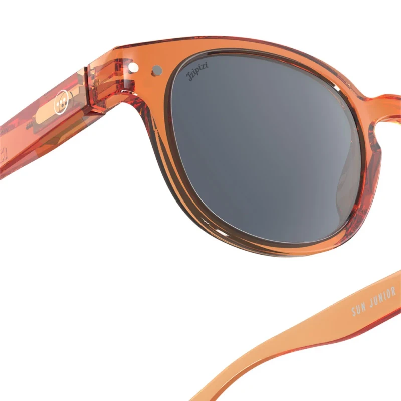 mini-bubu-izipizi-okulary-przeciwsloneczne-junior-sun-c-orange-smash-3.webp