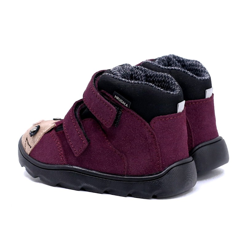 neko_barefoot_kitty_plum_2.jpg