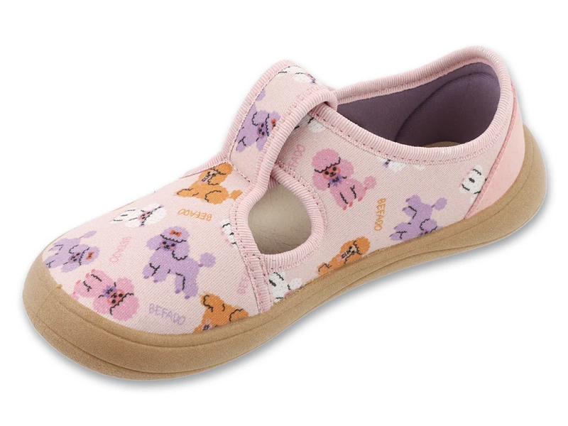 Rozowe-buty-barefoot-dla-dziewczynki-Befado-z-motywem-pieskow,-szerokim-czubkiem-i-podeszwa-Zero-Drop.jpg