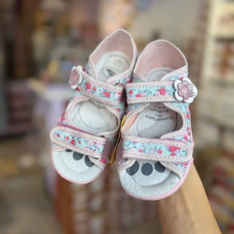 Renbut - Kapcie Dziecięce Sandałki Oddychające Kwiatki - bubutik.pl