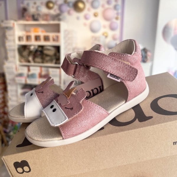 Mido - Sandały Dziewczęce 21-27, 31-27 Jednorożec Salmon Satyna